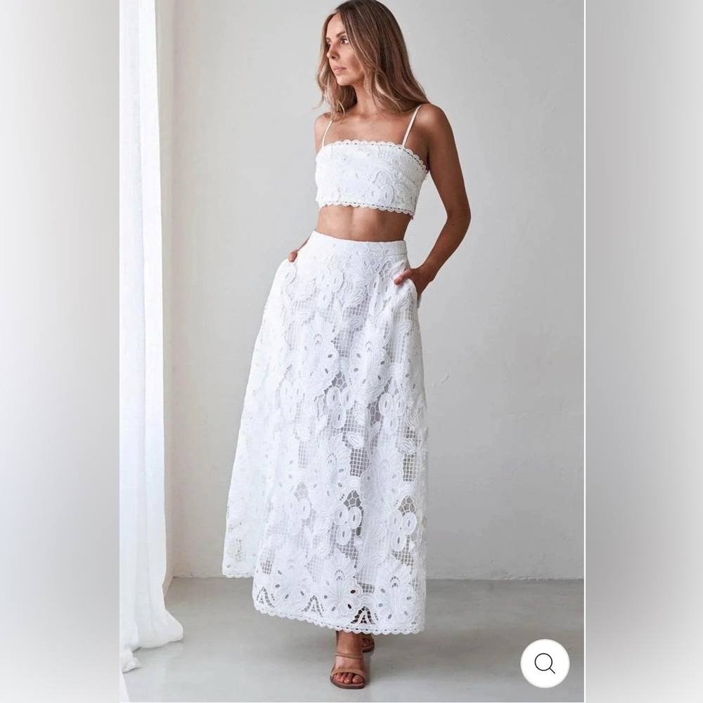 Elegant White Lace SET
